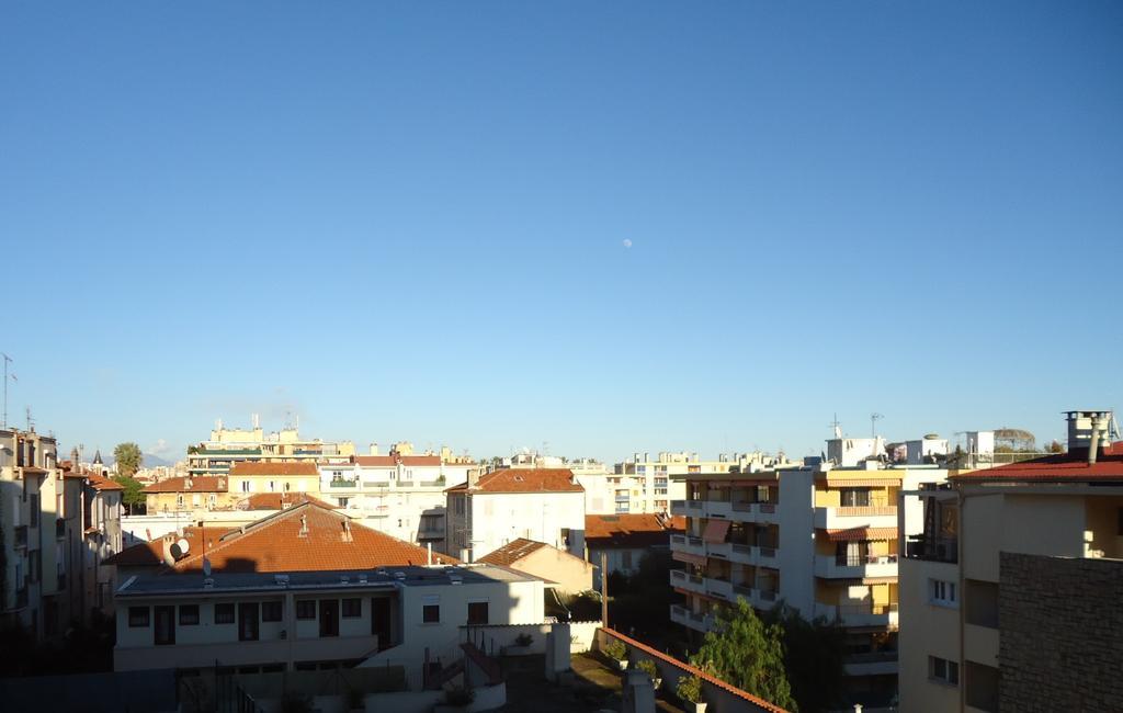 Studios A Golfe Juan Room photo